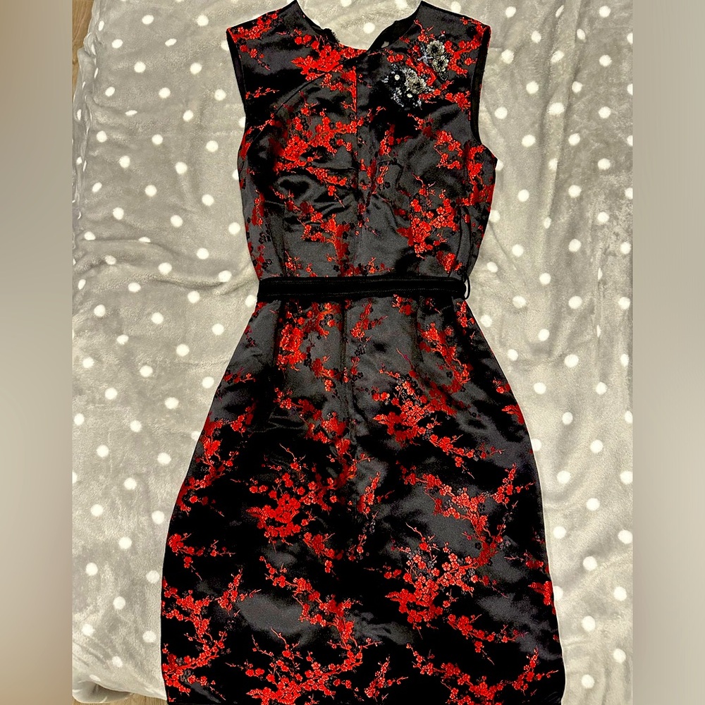 Marc Jacobs size 2 black/red jacquard sleeveless satin dress